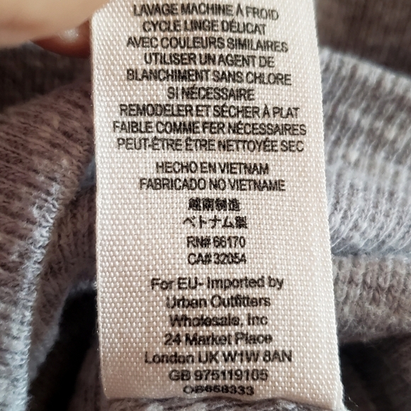 Free People We The Free Sweater Womans Gray PS Mock Neck Oversized Atheisure Top - Picture 10 of 10